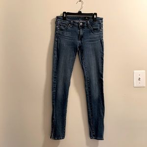 Adriano Goldschmied mid rise skinny jeans in size 26
